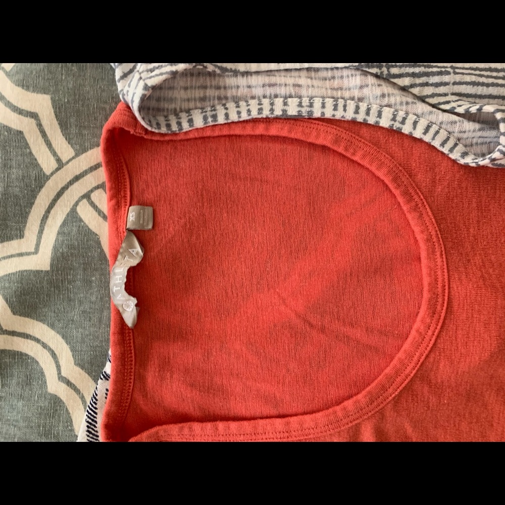 Athleta Breezy Muscle Top M Sleeveless (3) - Picture 3 of 4